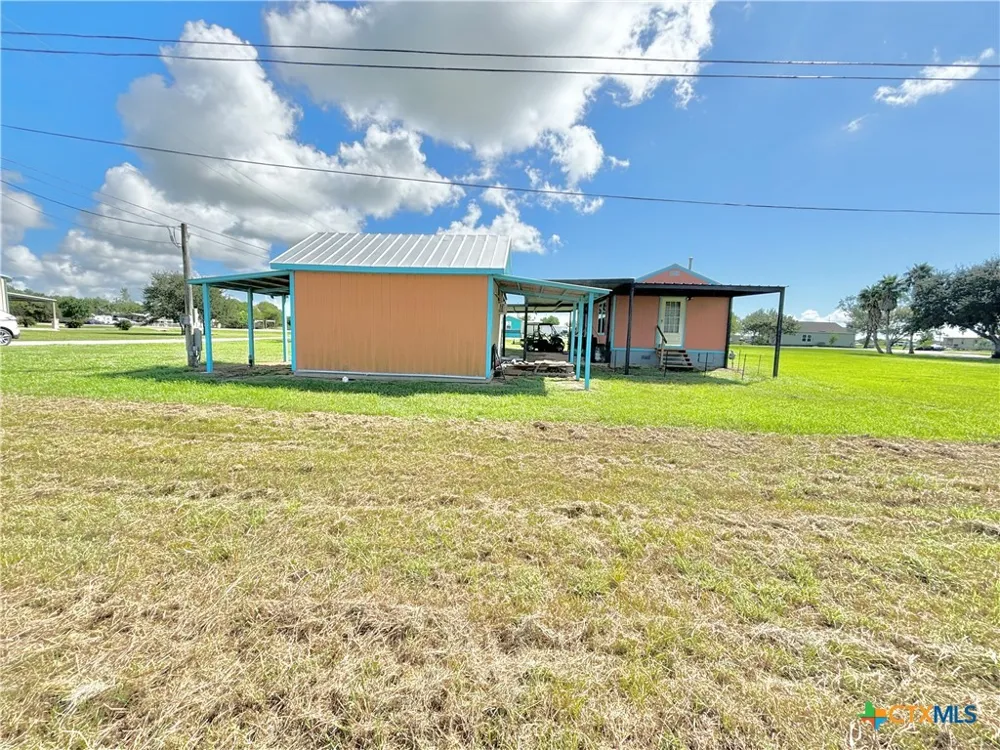 101 13th Street Seadrift, TX 77983