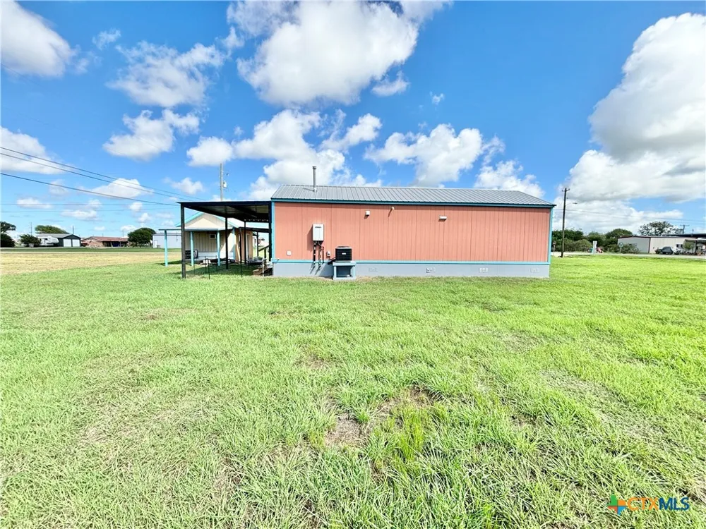 101 13th Street Seadrift, TX 77983