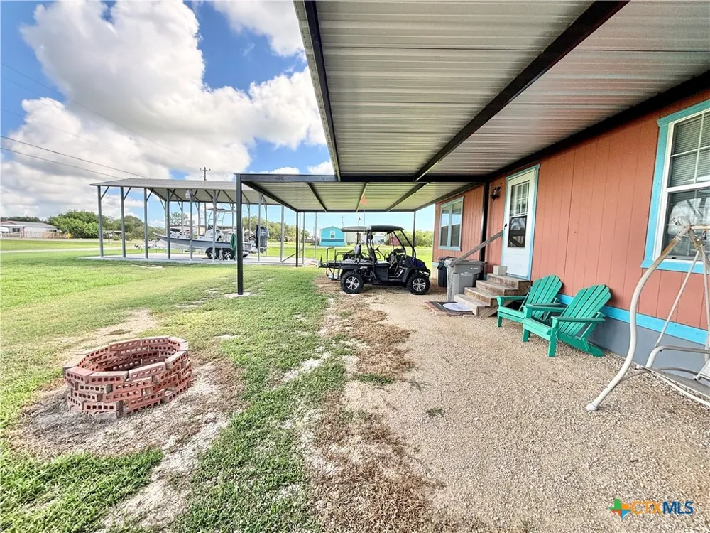 101 13th Street Seadrift, TX 77983