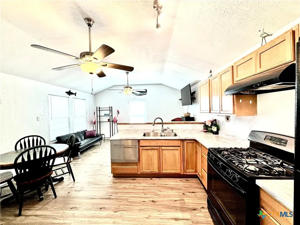 101 13th Street Seadrift, TX 77983