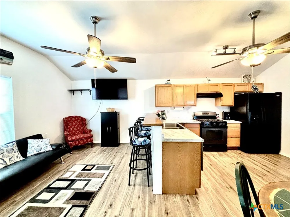 101 13th Street Seadrift, TX 77983