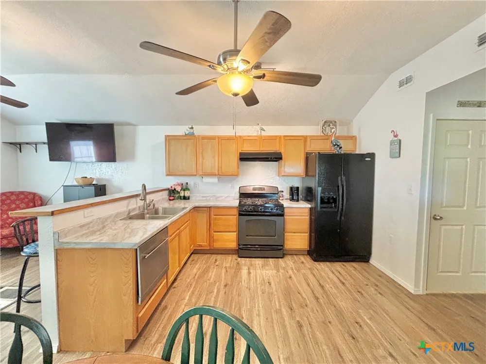101 13th Street Seadrift, TX 77983