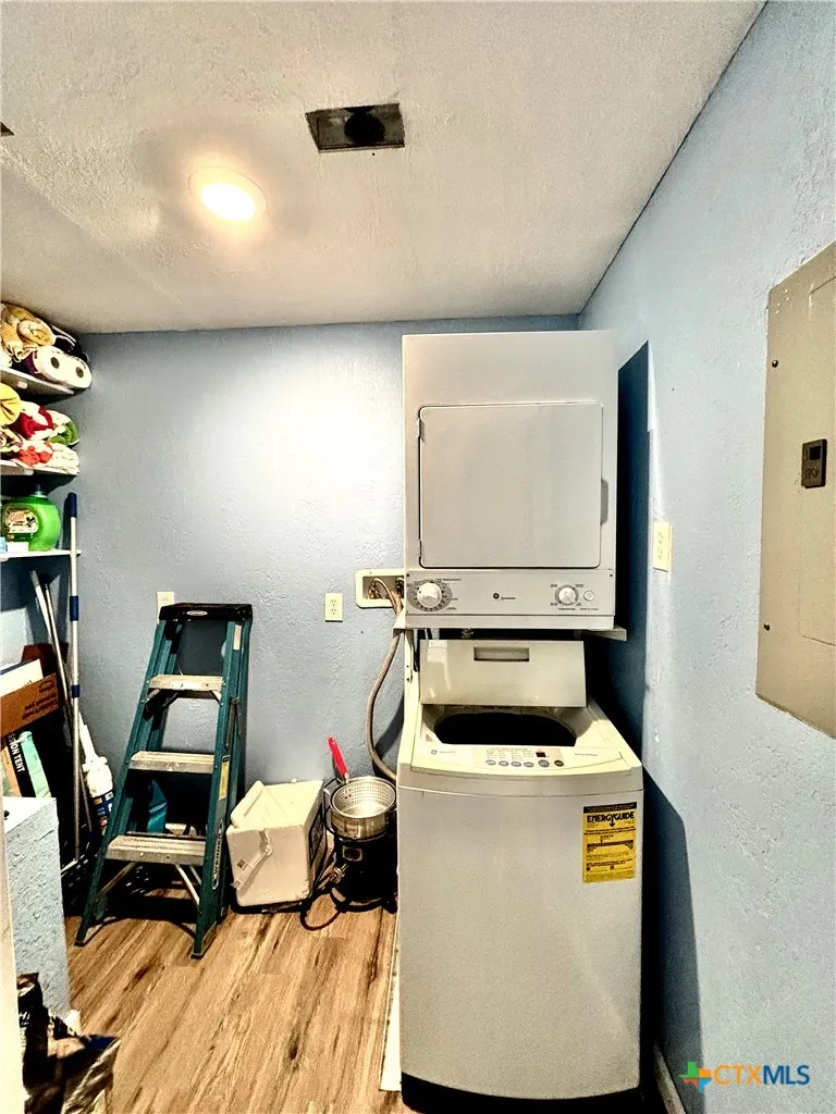 101 13th Street Seadrift, TX 77983
