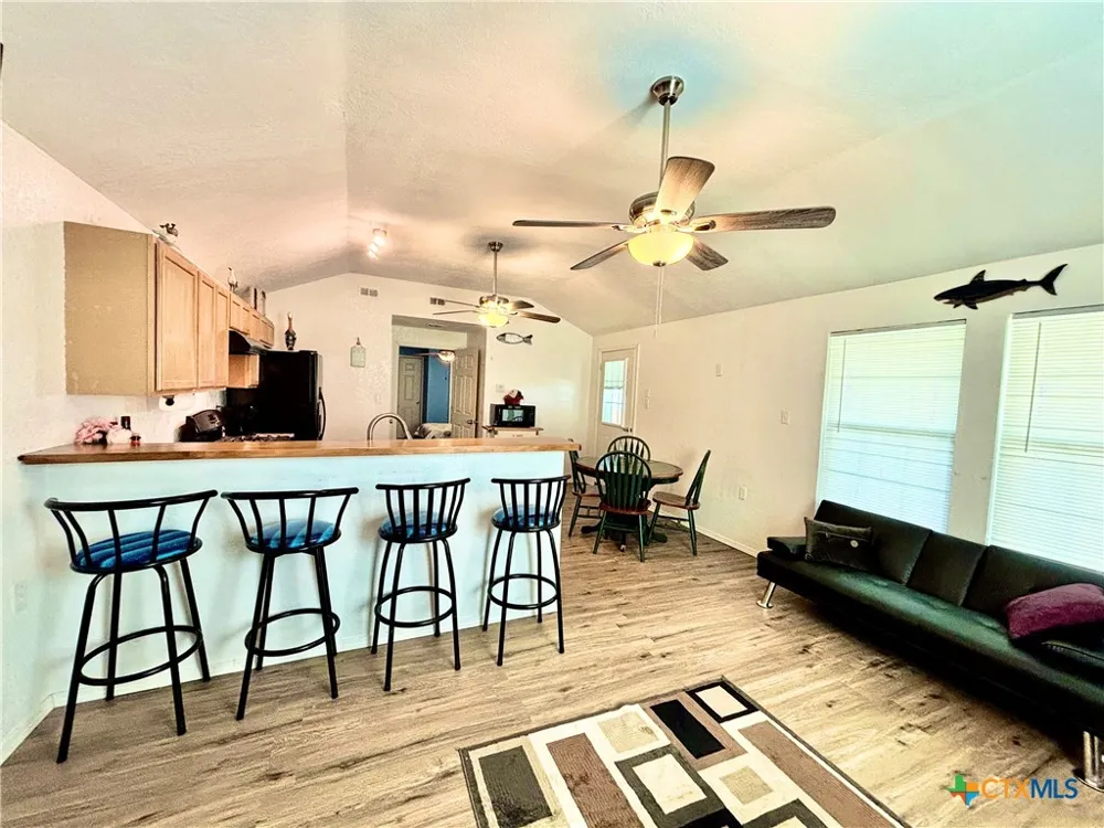 101 13th Street Seadrift, TX 77983