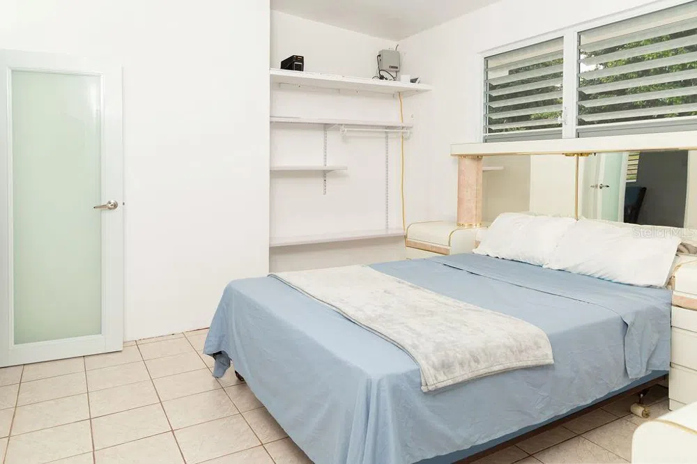 595 COMM. VILLA BORINQUEN Vieques, PR 00765