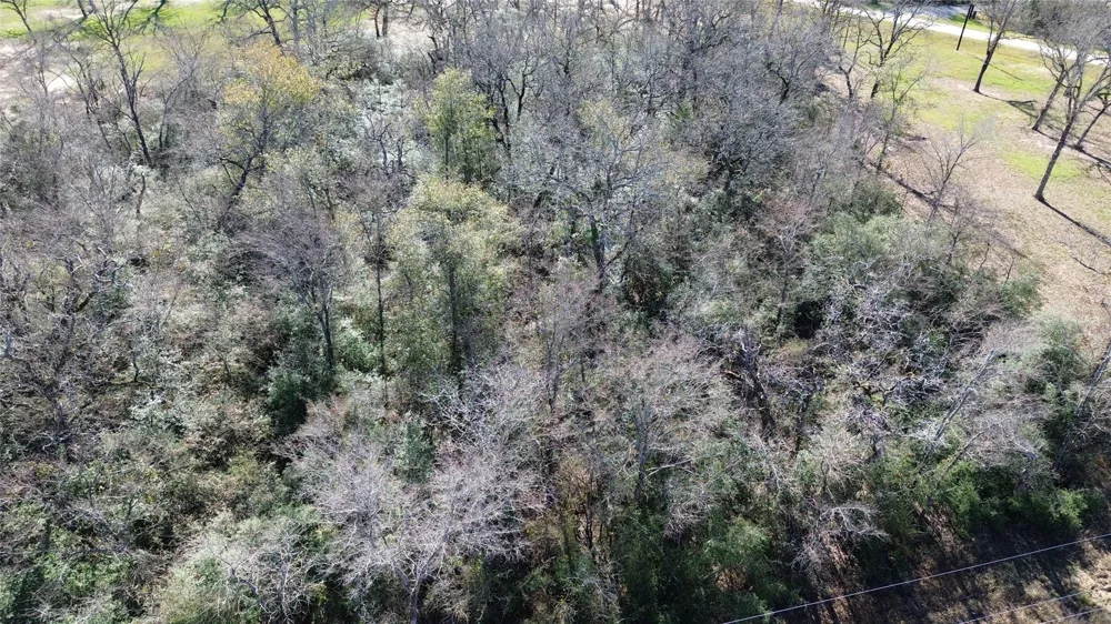33 Cr 3675 Marquez, TX 77865