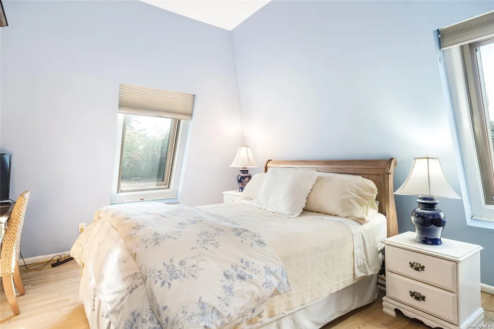 686 Hill Street Southampton, NY 11968