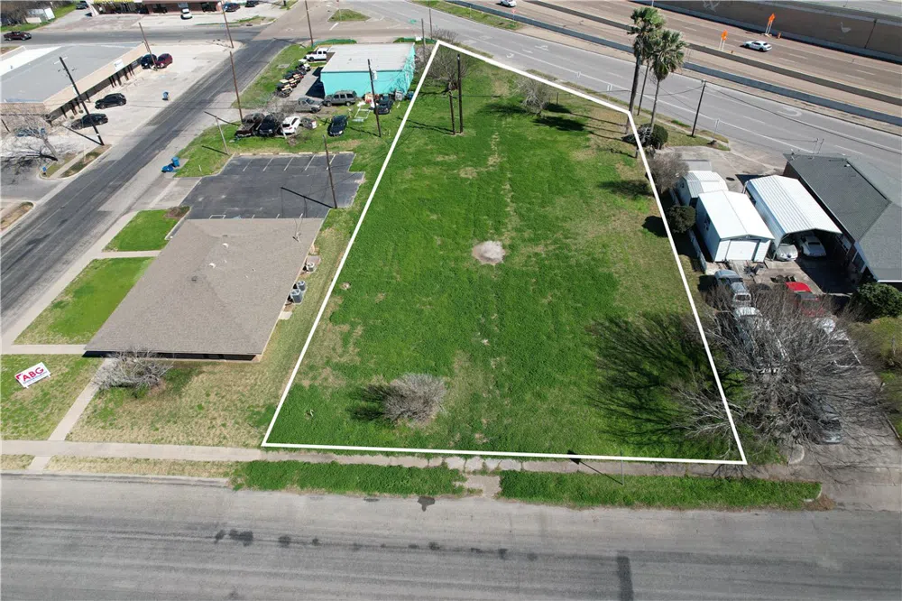 Address Not Shown Portland, TX 78374
