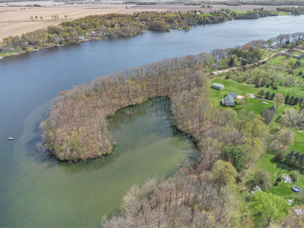 697 Tuttle Road Union Township, MI 49094