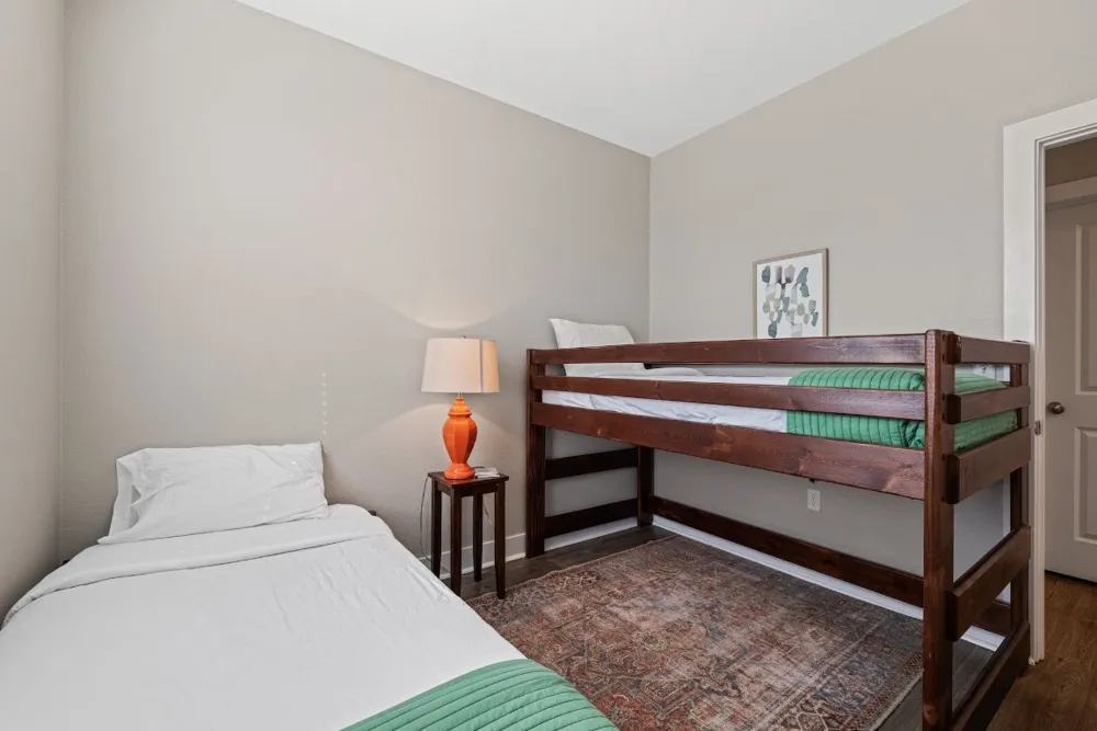 2215 Katy Lane #C Georgetown, TX 78626