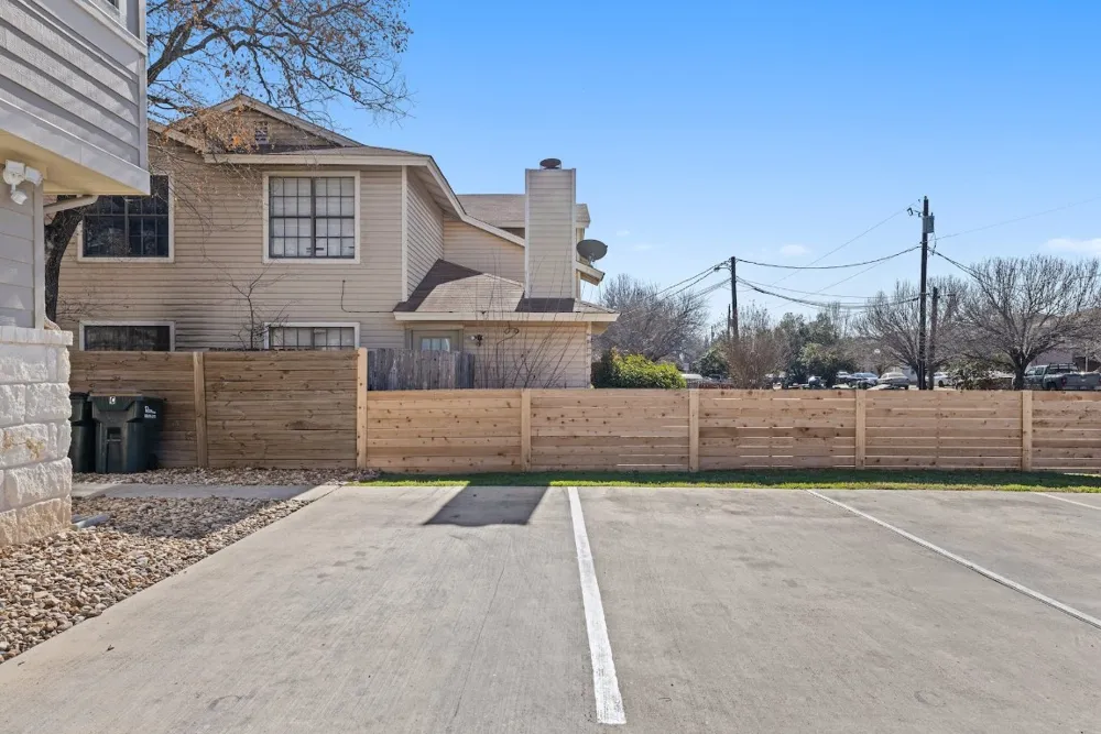 2215 Katy Lane #C Georgetown, TX 78626