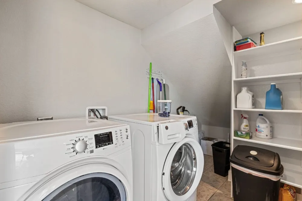 2215 Katy Lane #C Georgetown, TX 78626