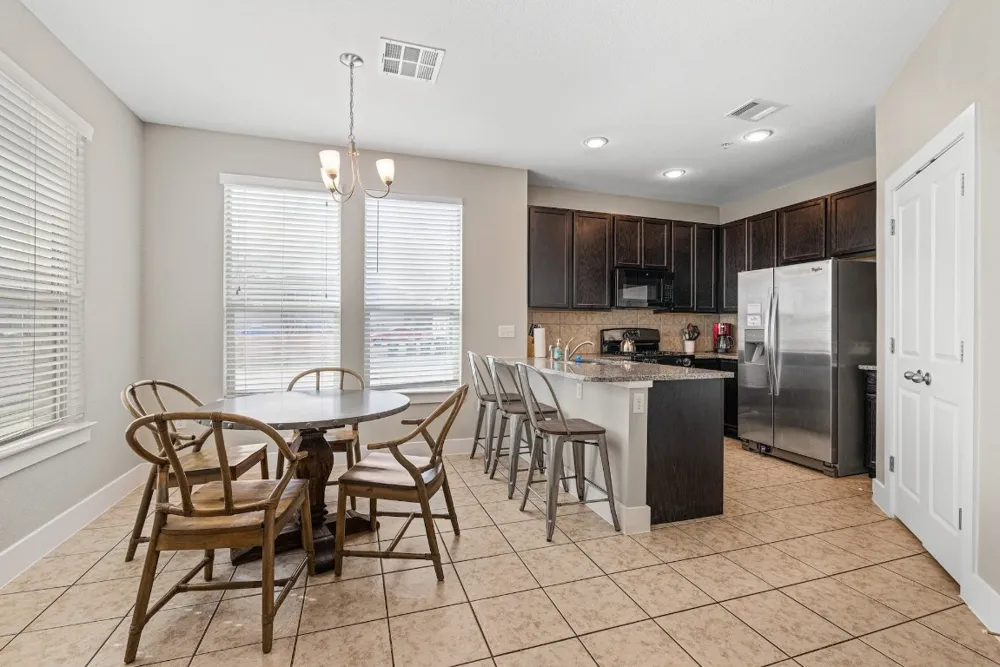2215 Katy Lane #C Georgetown, TX 78626