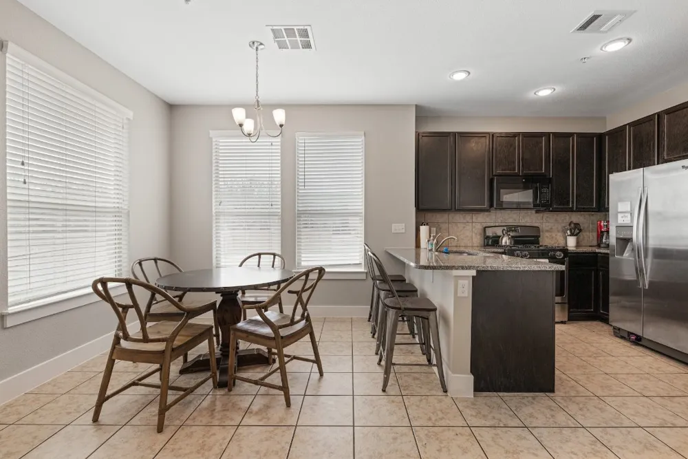 2215 Katy Lane #C Georgetown, TX 78626