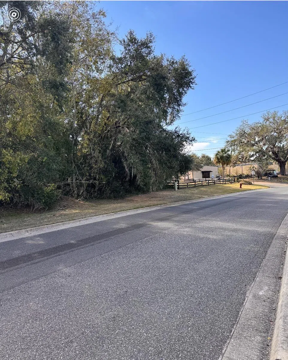 OAK STREET Lady Lake, FL 32159