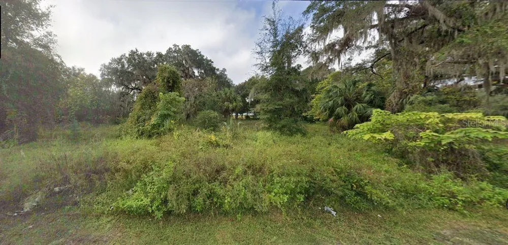 302 SE 65TH AVENUE Hawthorne, FL 32640