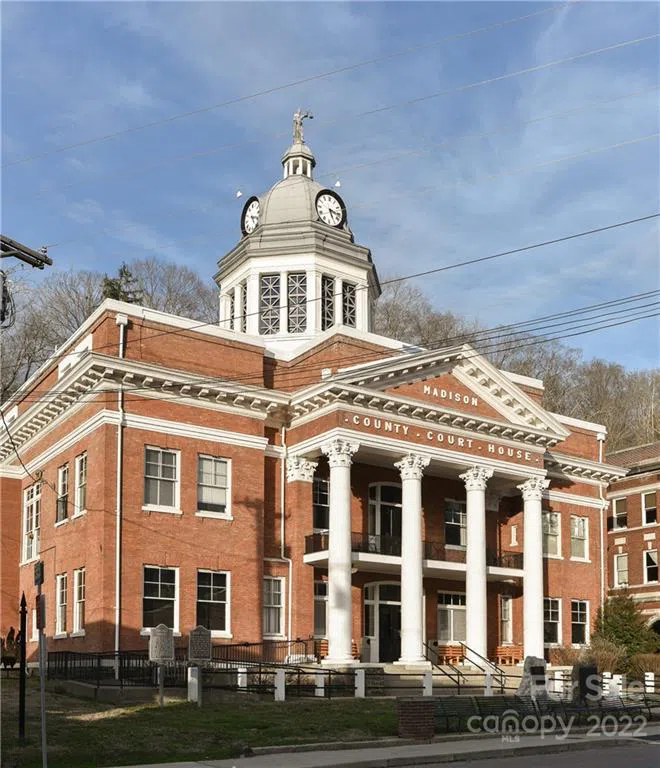 319 The Vines Boulevard #21 Marshall, NC 28753