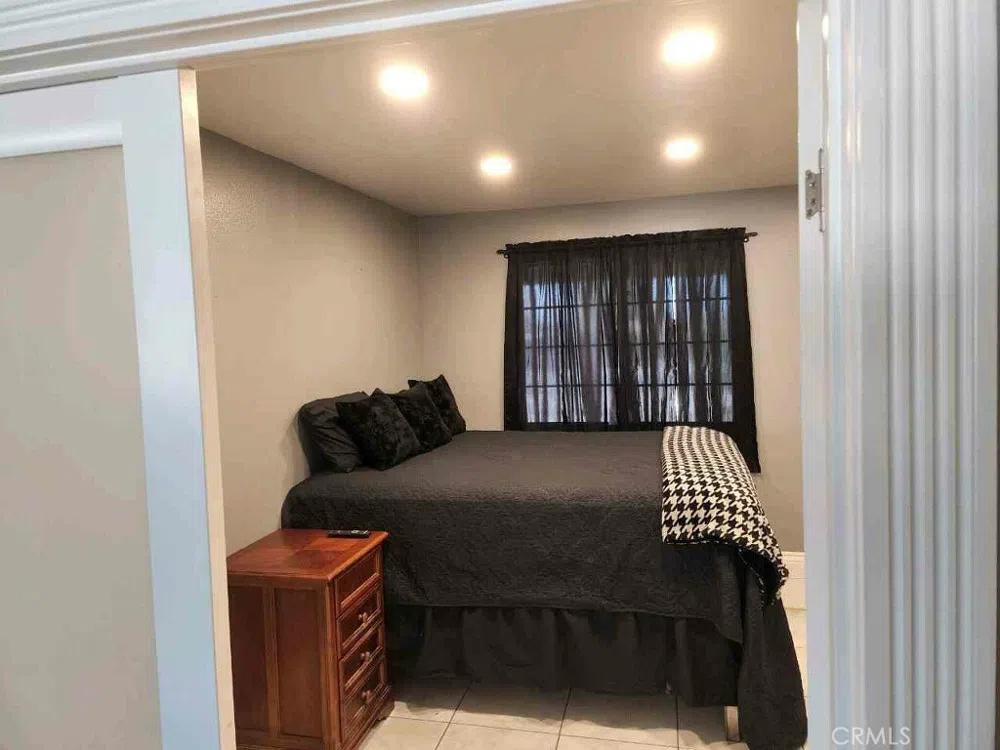 13330 E Avenue W Pearblossom, CA 93553