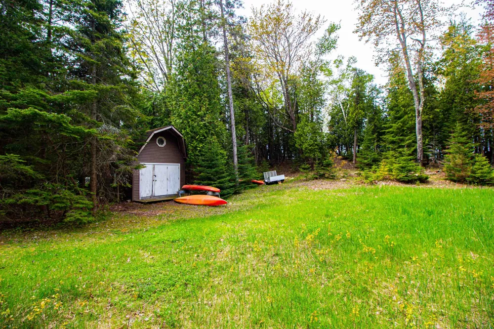 33171 Mrs Reddings Trail Peaine Township, MI 49782