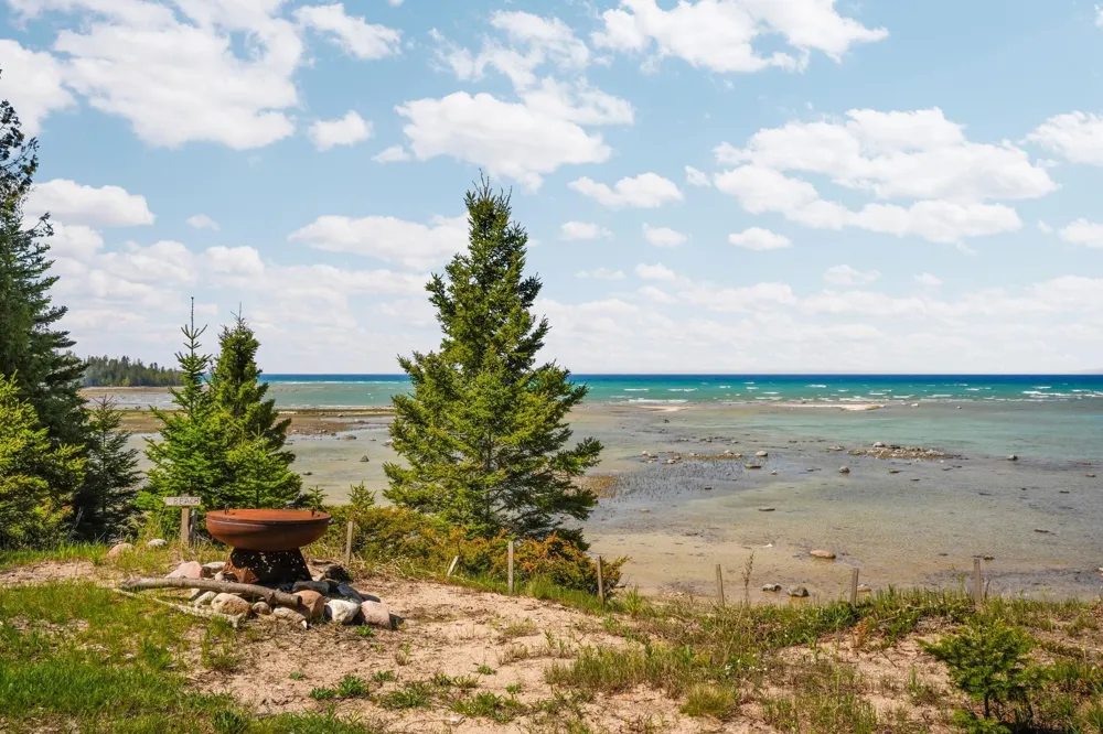 33171 Mrs Reddings Trail Peaine Township, MI 49782