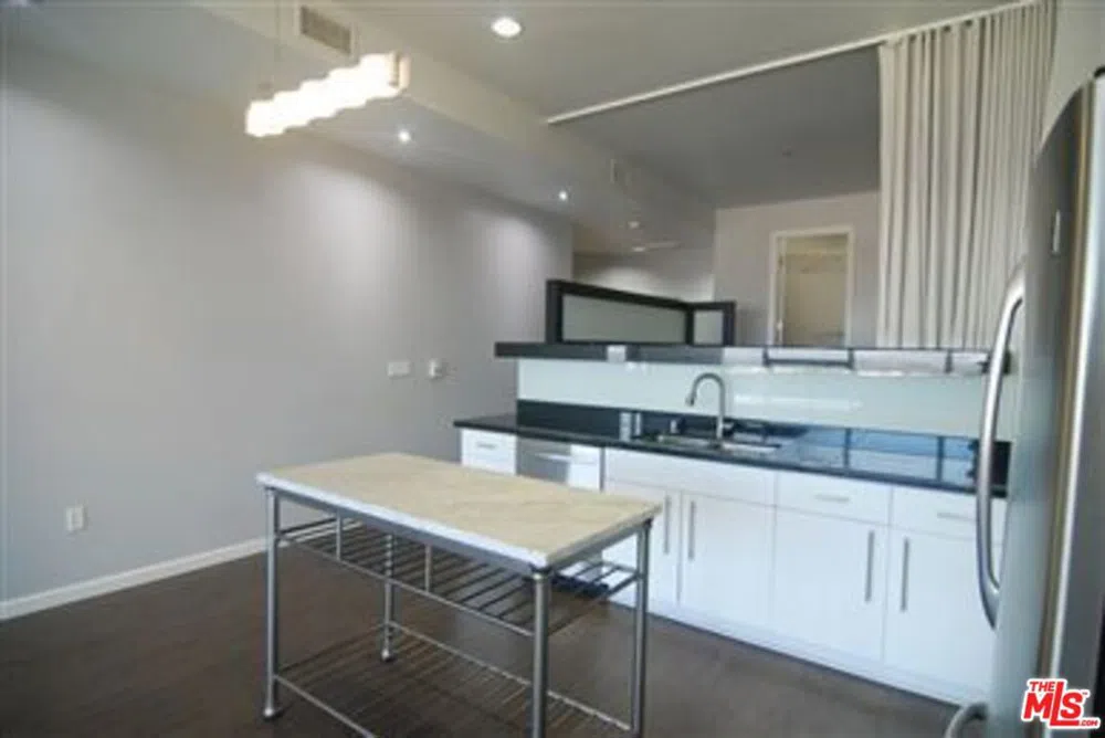 1100 Wilshire #3404 Los Angeles, CA 90017