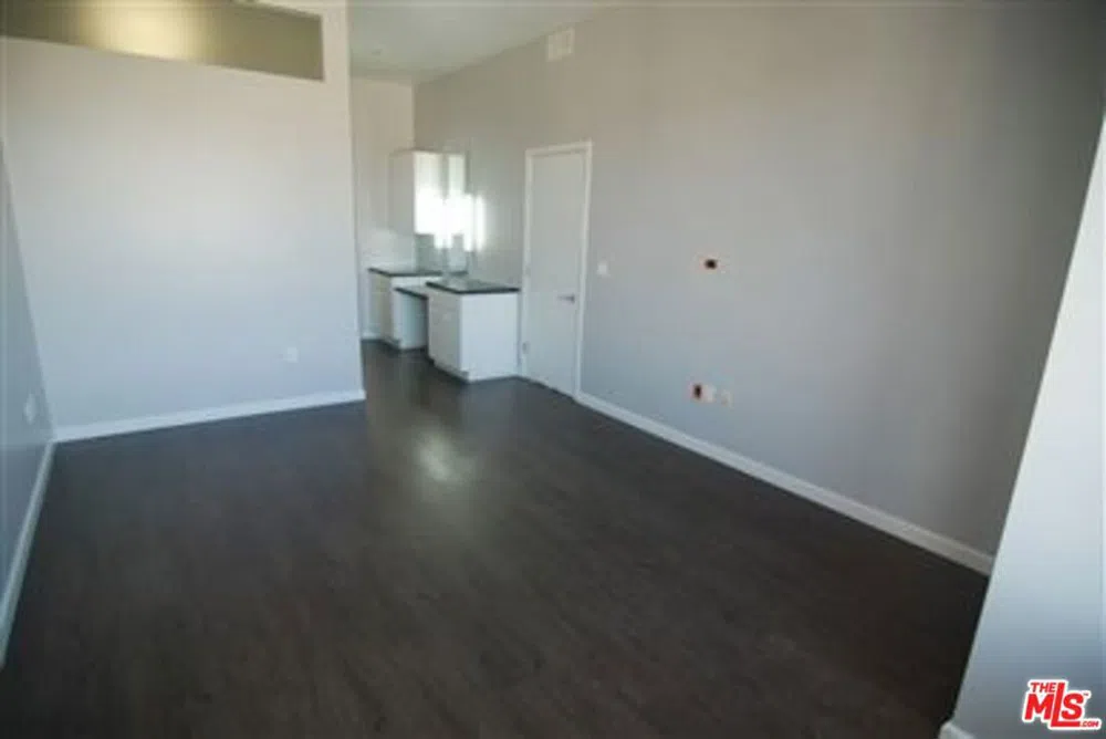 1100 Wilshire #3404 Los Angeles, CA 90017