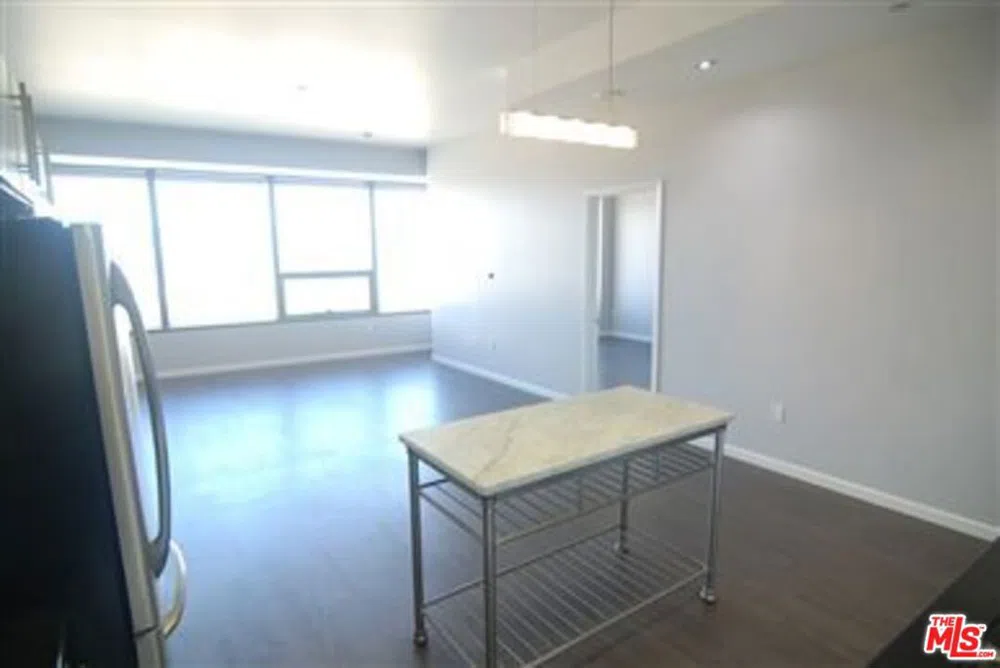 1100 Wilshire #3404 Los Angeles, CA 90017