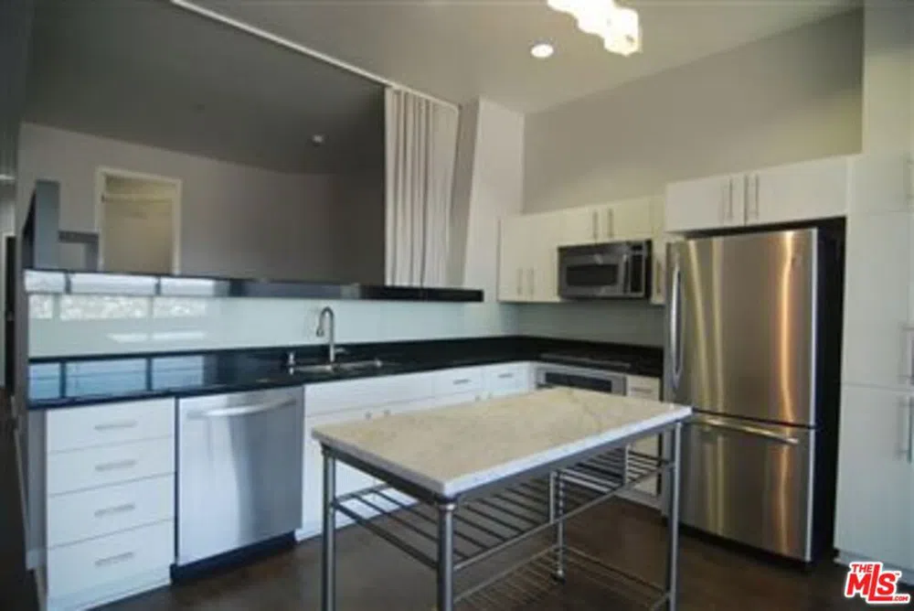 1100 Wilshire #3404 Los Angeles, CA 90017