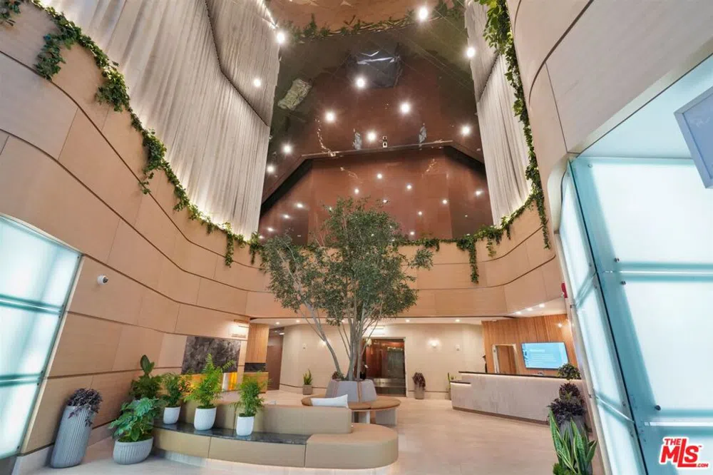 1100 Wilshire #3404 Los Angeles, CA 90017