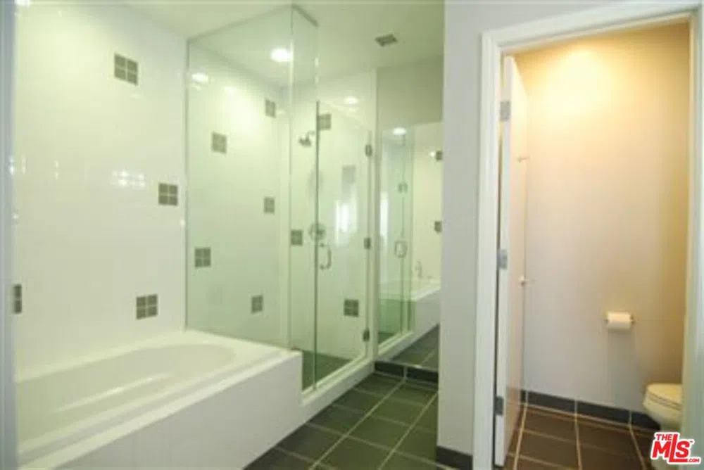 1100 Wilshire #3404 Los Angeles, CA 90017