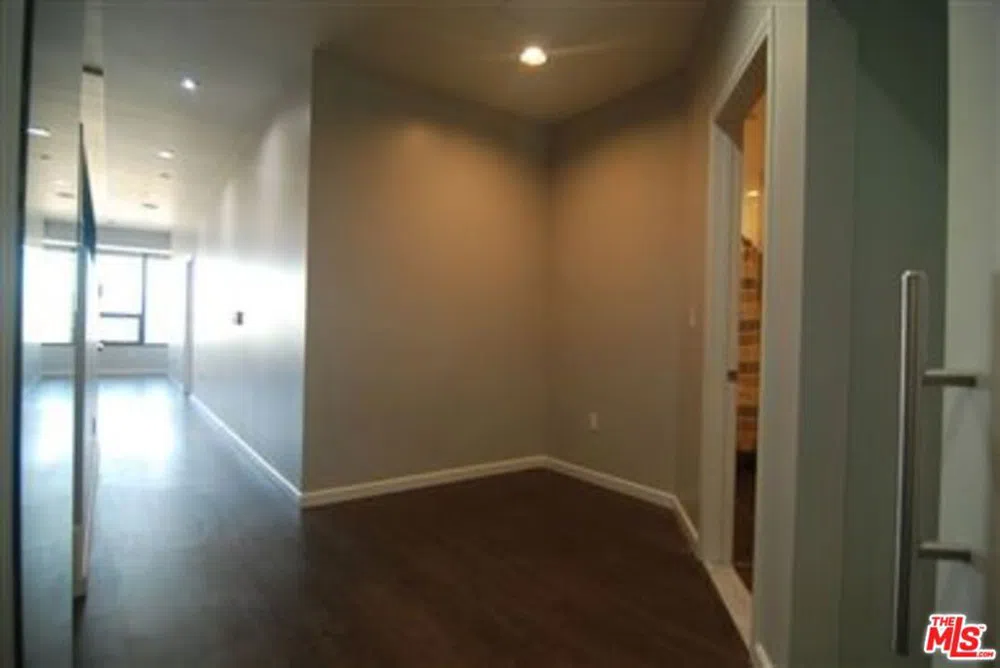 1100 Wilshire #3404 Los Angeles, CA 90017