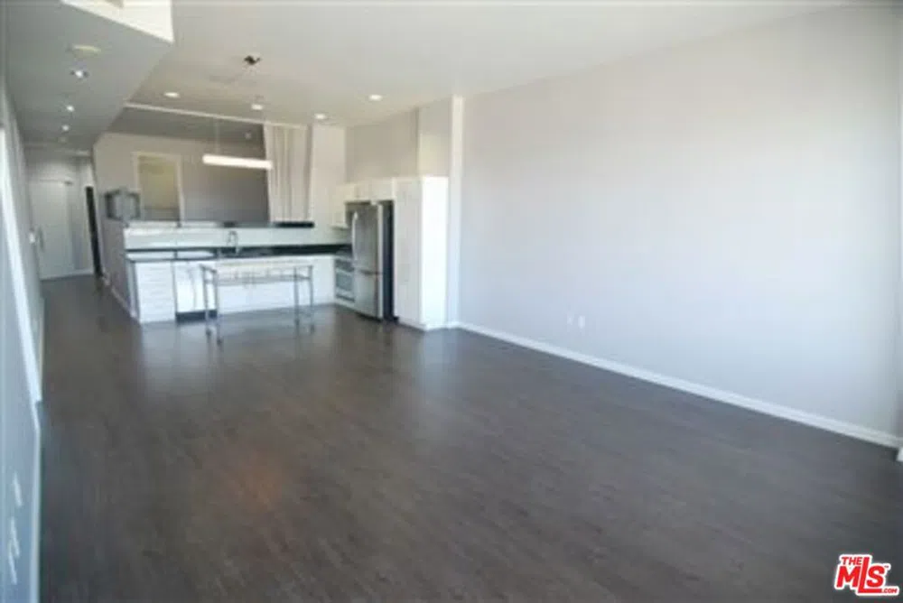 1100 Wilshire #3404 Los Angeles, CA 90017