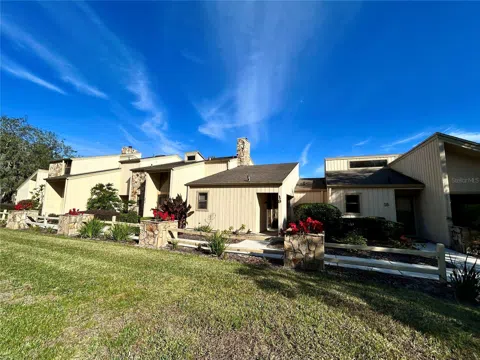 19 ASPEN DR. #19