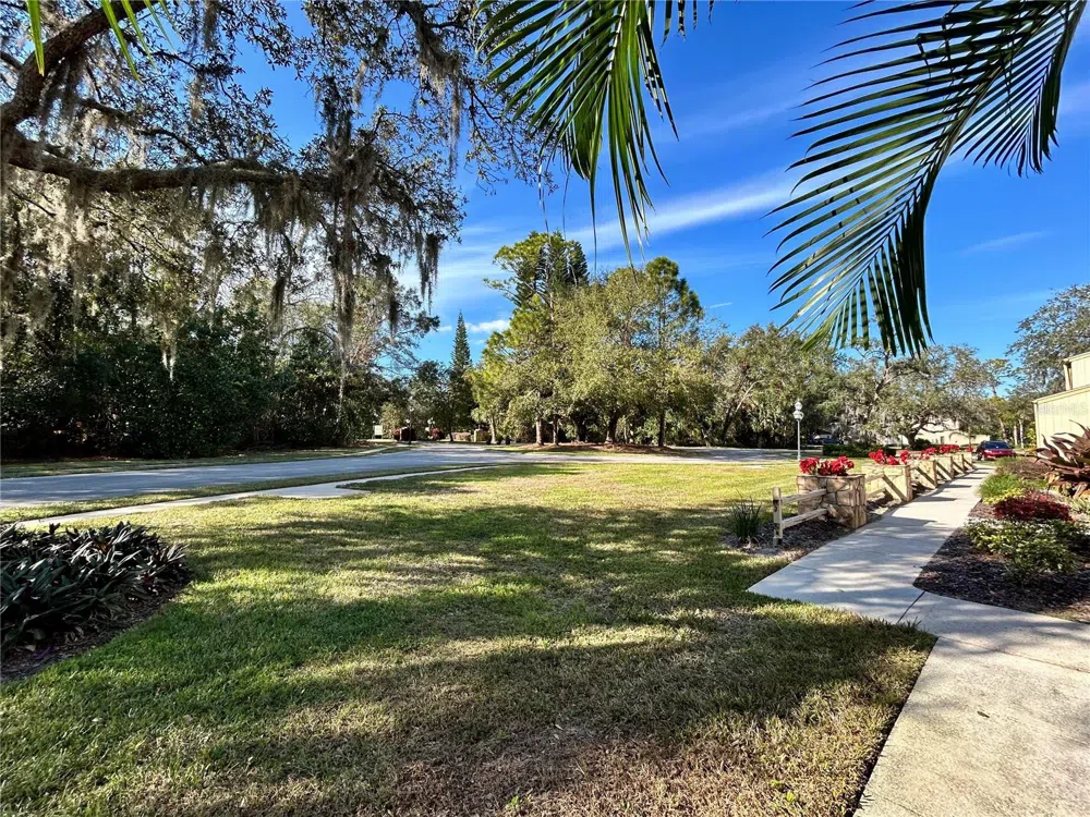 19 ASPEN DR. #19 Haines City, FL 33844