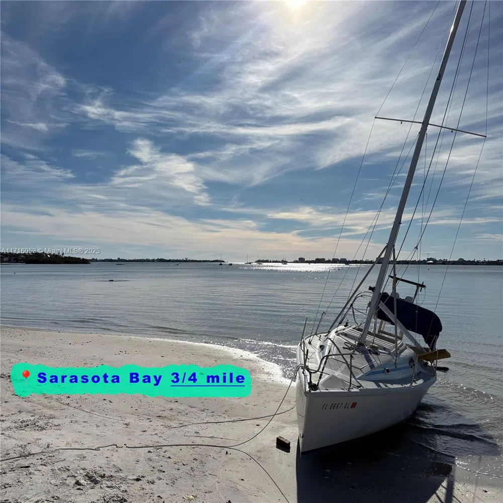 1744 10th st Sarasota, FL 34236