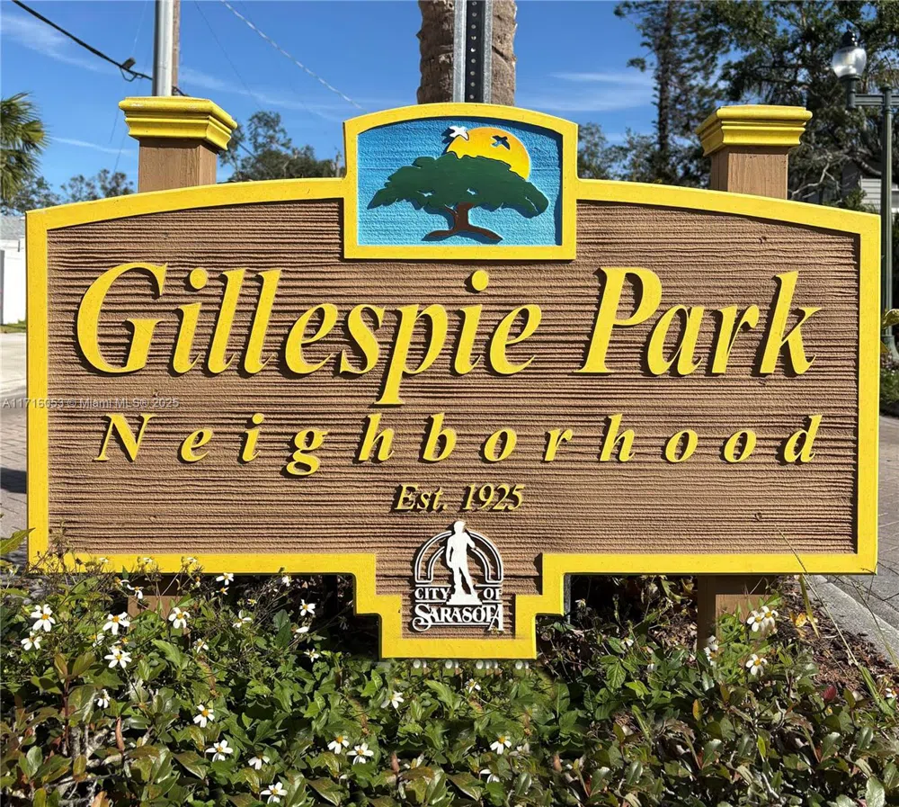 1744 10th st Sarasota, FL 34236