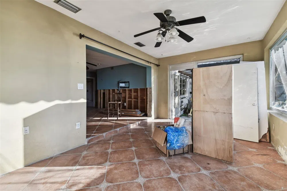 1836 VENETIAN POINT DRIVE Clearwater, FL 33755