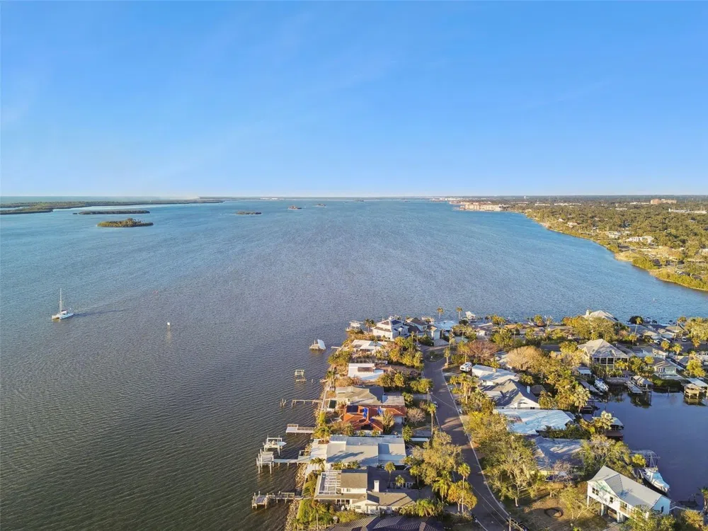 1836 VENETIAN POINT DRIVE Clearwater, FL 33755