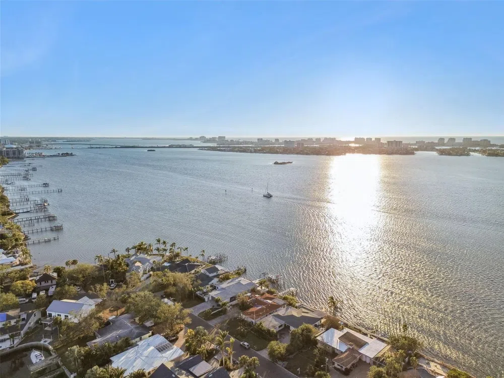 1836 VENETIAN POINT DRIVE Clearwater, FL 33755