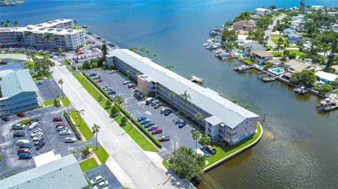 1893 SHORE DRIVE S #206