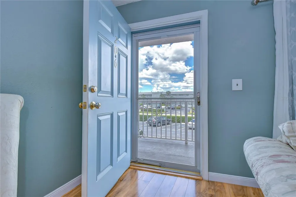 1893 SHORE DRIVE S #206 South Pasadena, FL 33707