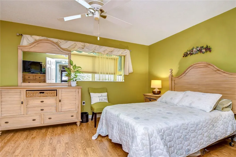 1893 SHORE DRIVE S #206 South Pasadena, FL 33707