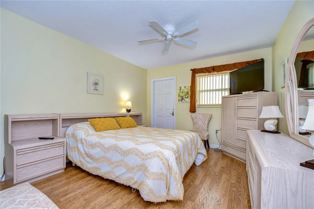1893 SHORE DRIVE S #206 South Pasadena, FL 33707
