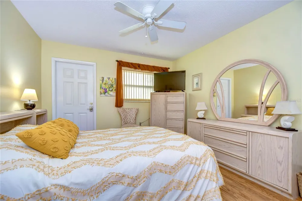 1893 SHORE DRIVE S #206 South Pasadena, FL 33707