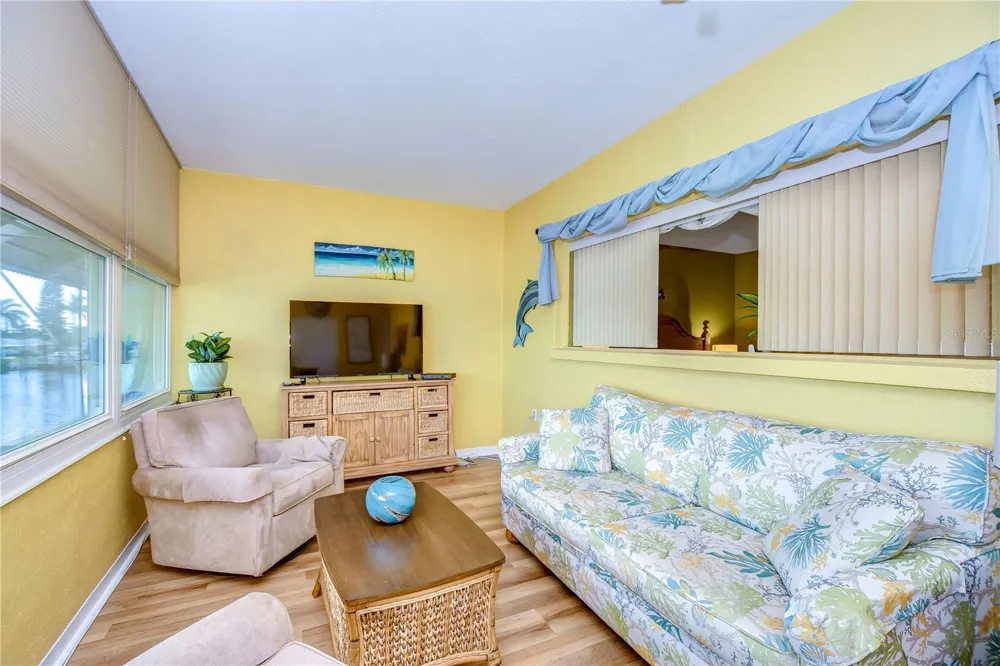1893 SHORE DRIVE S #206 South Pasadena, FL 33707