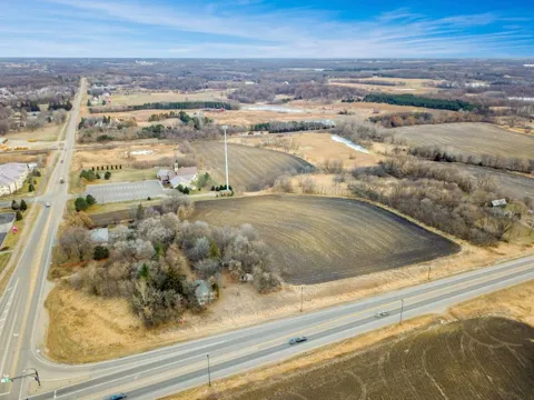 9560 US Highway 12