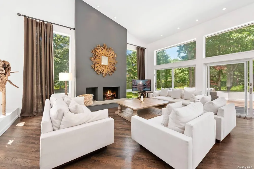 14 Elishas Path Wainscott, NY 11975