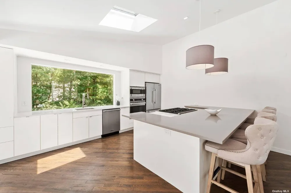 14 Elishas Path Wainscott, NY 11975