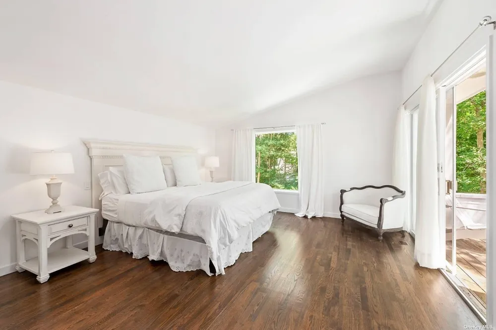 14 Elishas Path Wainscott, NY 11975