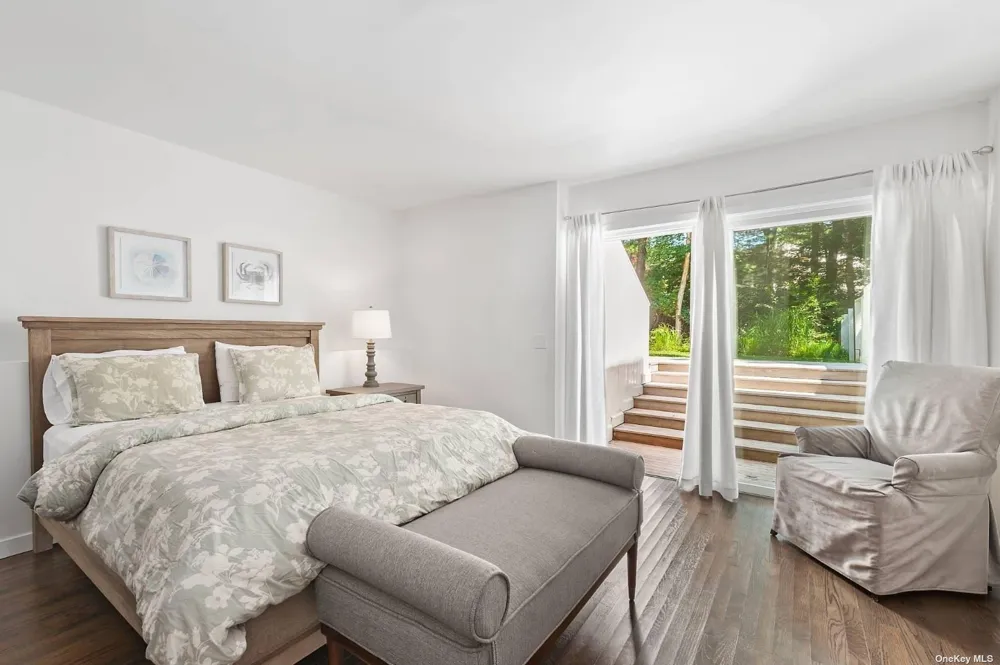 14 Elishas Path Wainscott, NY 11975